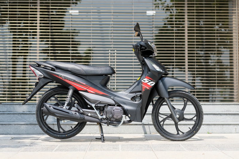 Xe máy 50cc SYM Elegant 50 nhỏ mà có võ