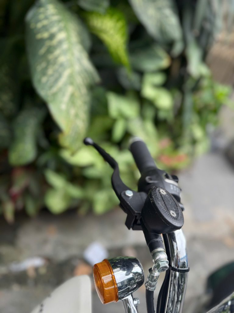 Quãng đường đi được 80 km/lần sạc