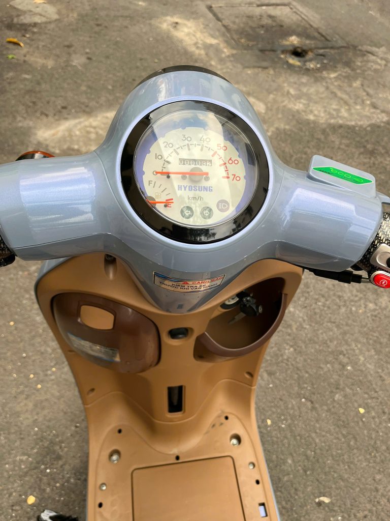 Xe ga 50cc Giorno HSV2 Hyosung: nhỏ nhưng đầy cá tính