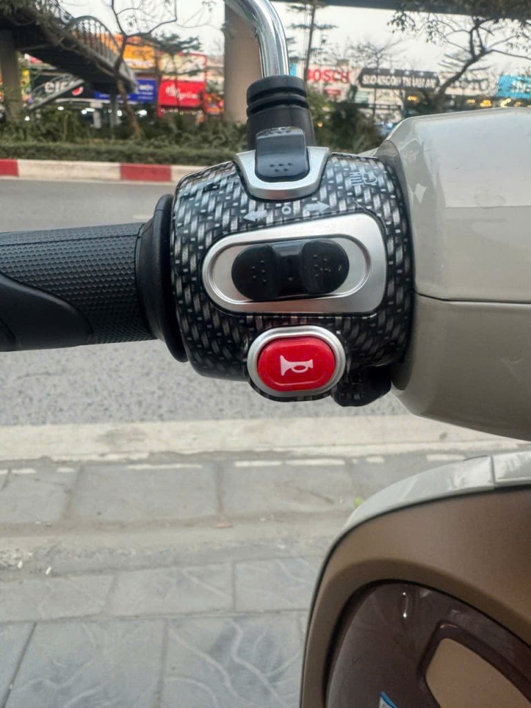 Xe ga 50cc Giorno HSV2: lái êm ái, tiết kiệm