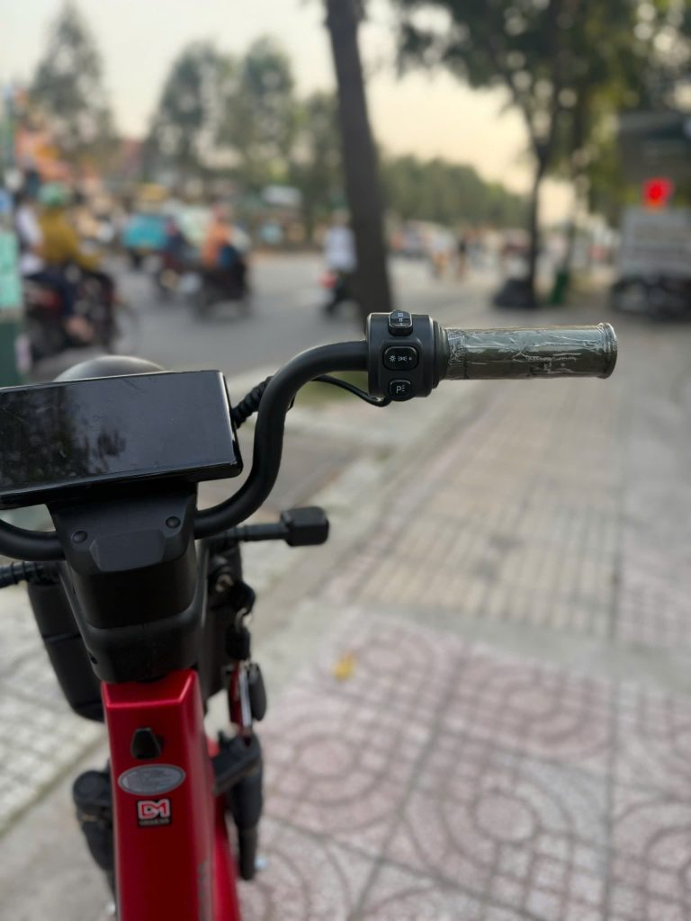 Ngoại hình Osakar Mandi có gì nổi bật?
